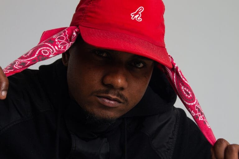 Rapper San Joe e os produtores Freitera e JZZY exploram os ritmos urbanos no EP “Oh Boy!”