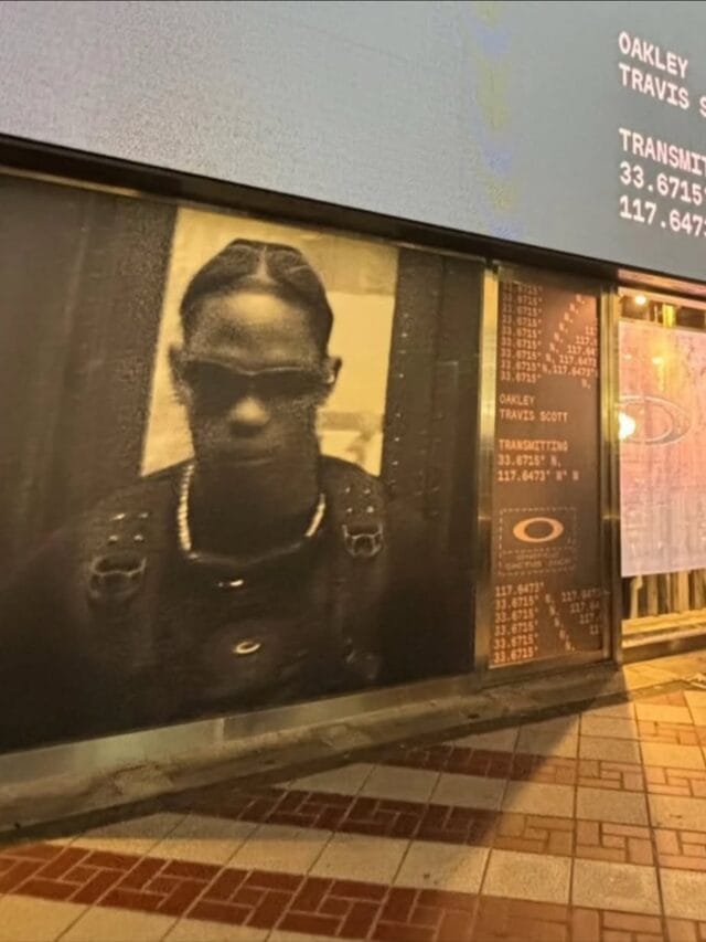 Oakley X-Metal Juliet e Travis Scott