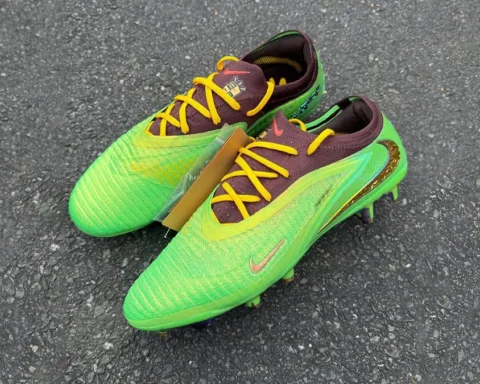 Nike Phantom 6 x Travis Scott