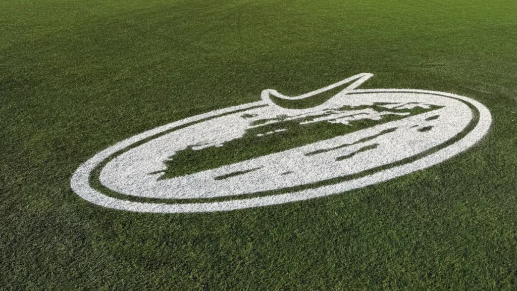 Corteiz e Nike levam futebol e educação para crianças no Westway, em Londres
