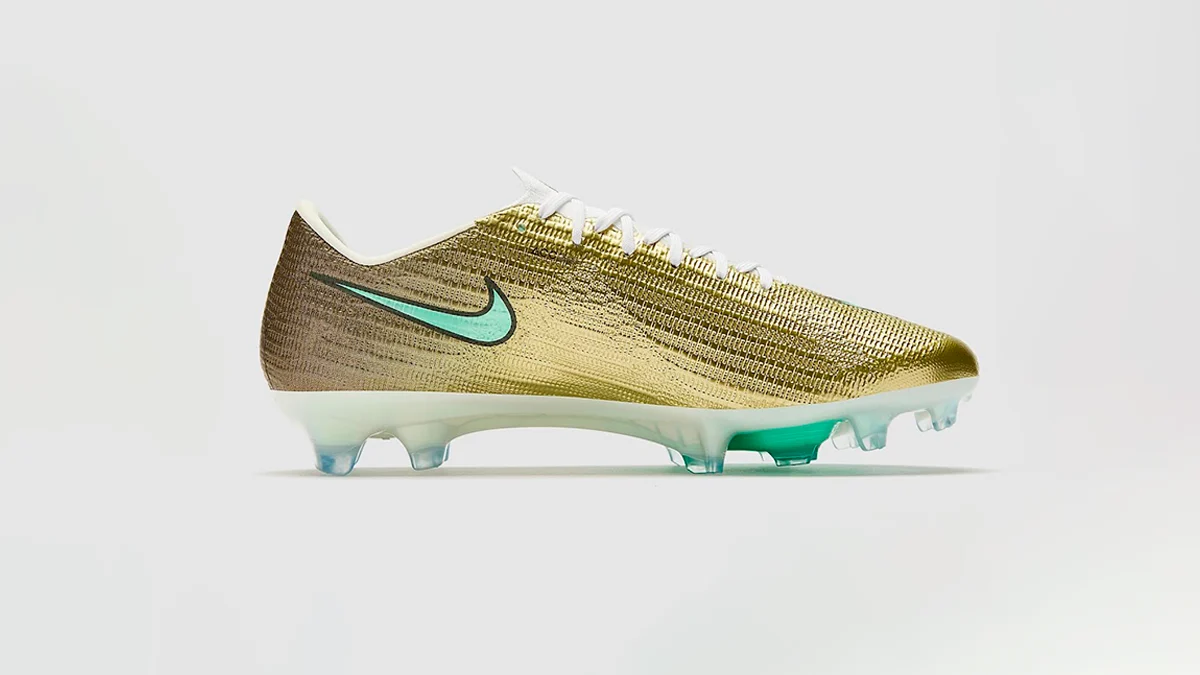 Nike lança Mercurial Superfly 11 de Mbappé em edição dourada