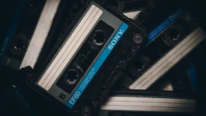 Sony Music já pediu a remoção de mais de 260 mil faixas falsas feitas com IA