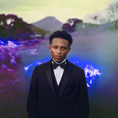 Capa do álbum CAOS DLX, de Alee (2025)