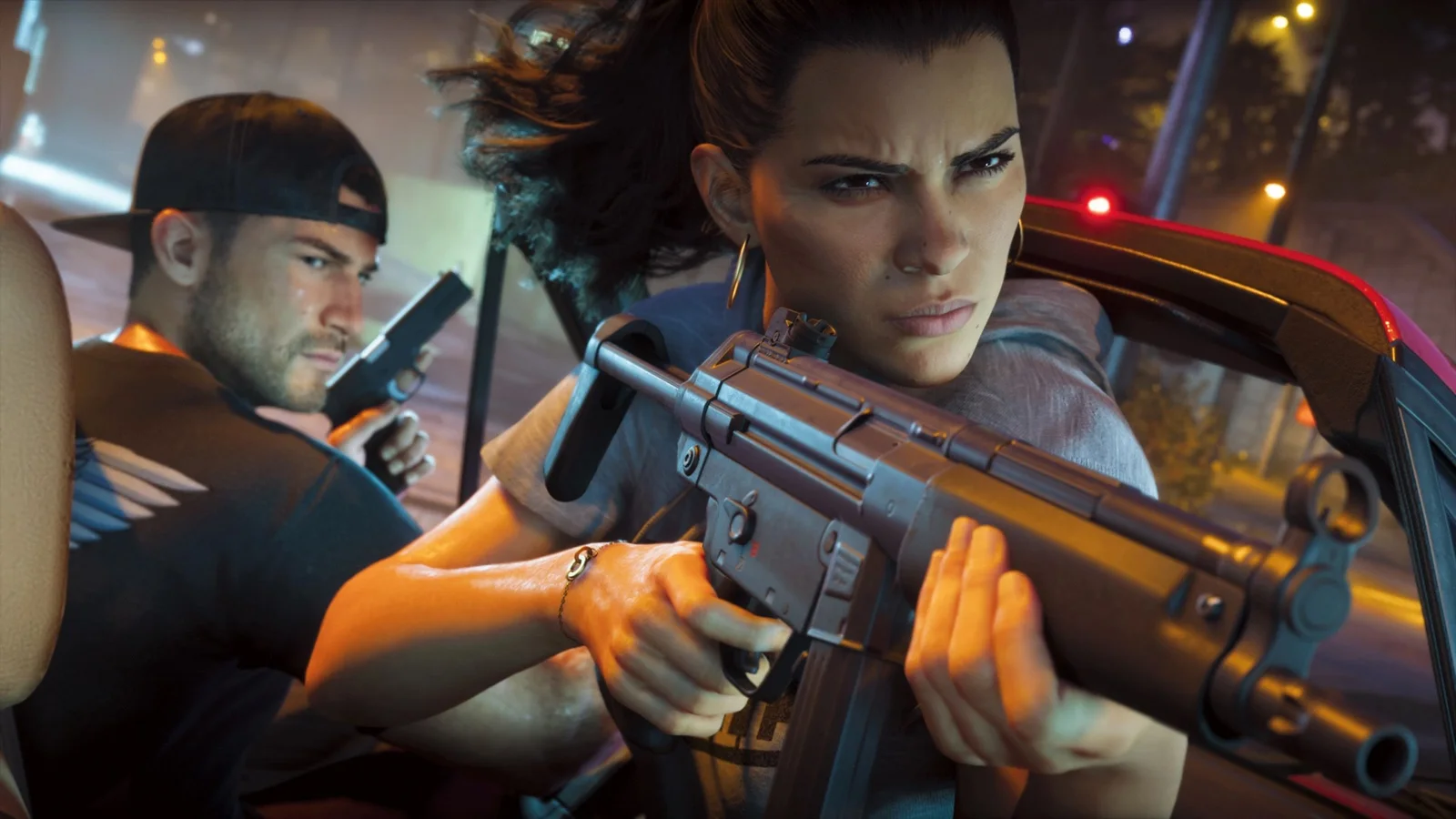 Lucia com uma submetralhadora e Jason com uma pistola dentro de um carro em GTA 6